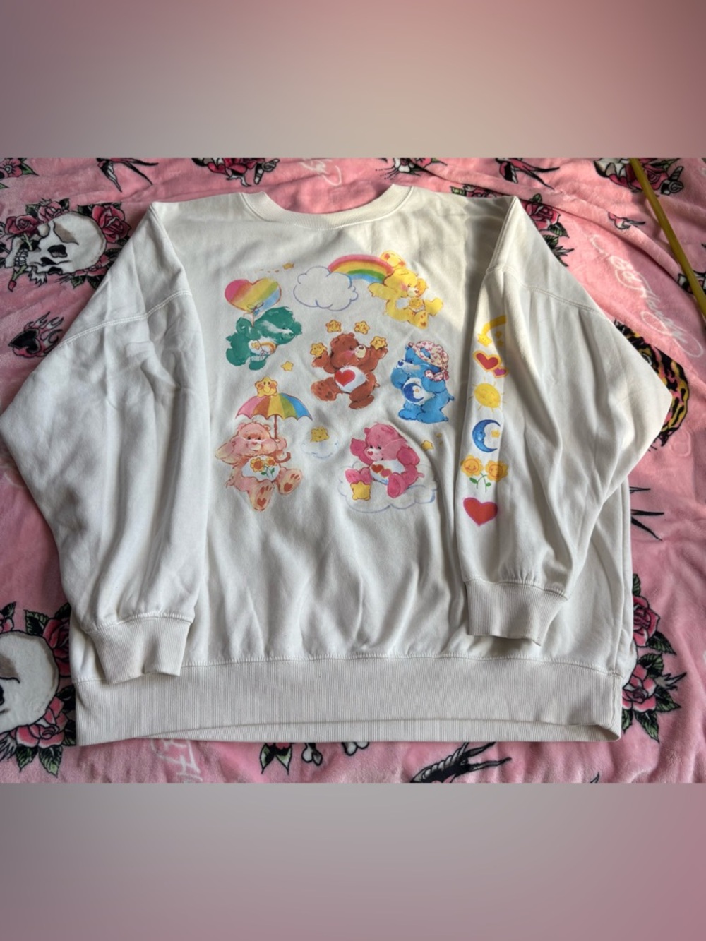 Juniors Care Bears Graphic Crewneck Sweatshirt Size XXL